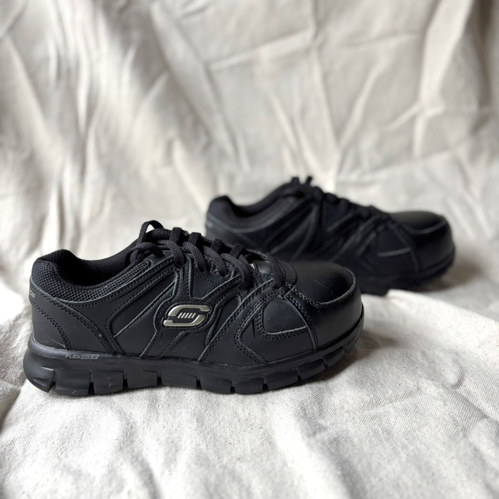 Sketchers For Work Safety Men’s Synergy Ekron Slip Resistant Alloy Toe Sneaker